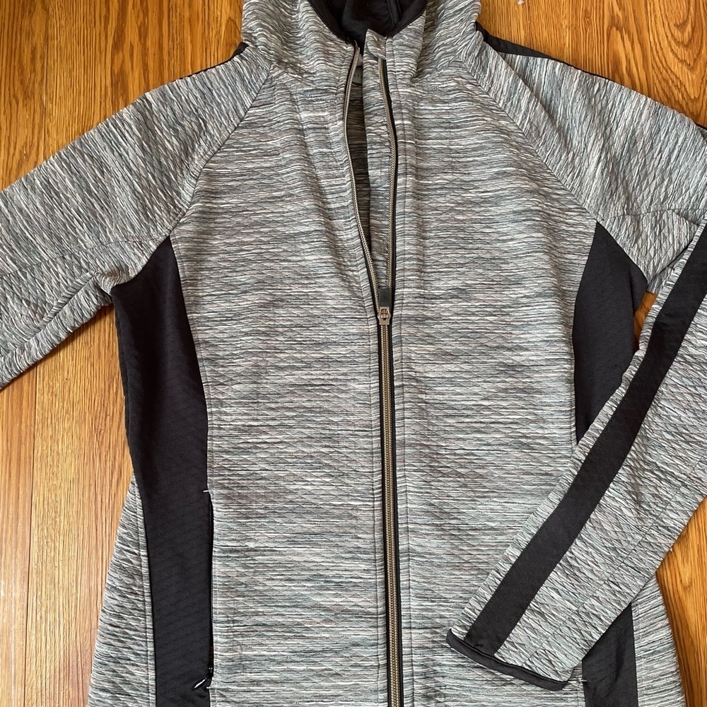 Athlete Snowscape Jacket
Size S - Picture 5 of 11